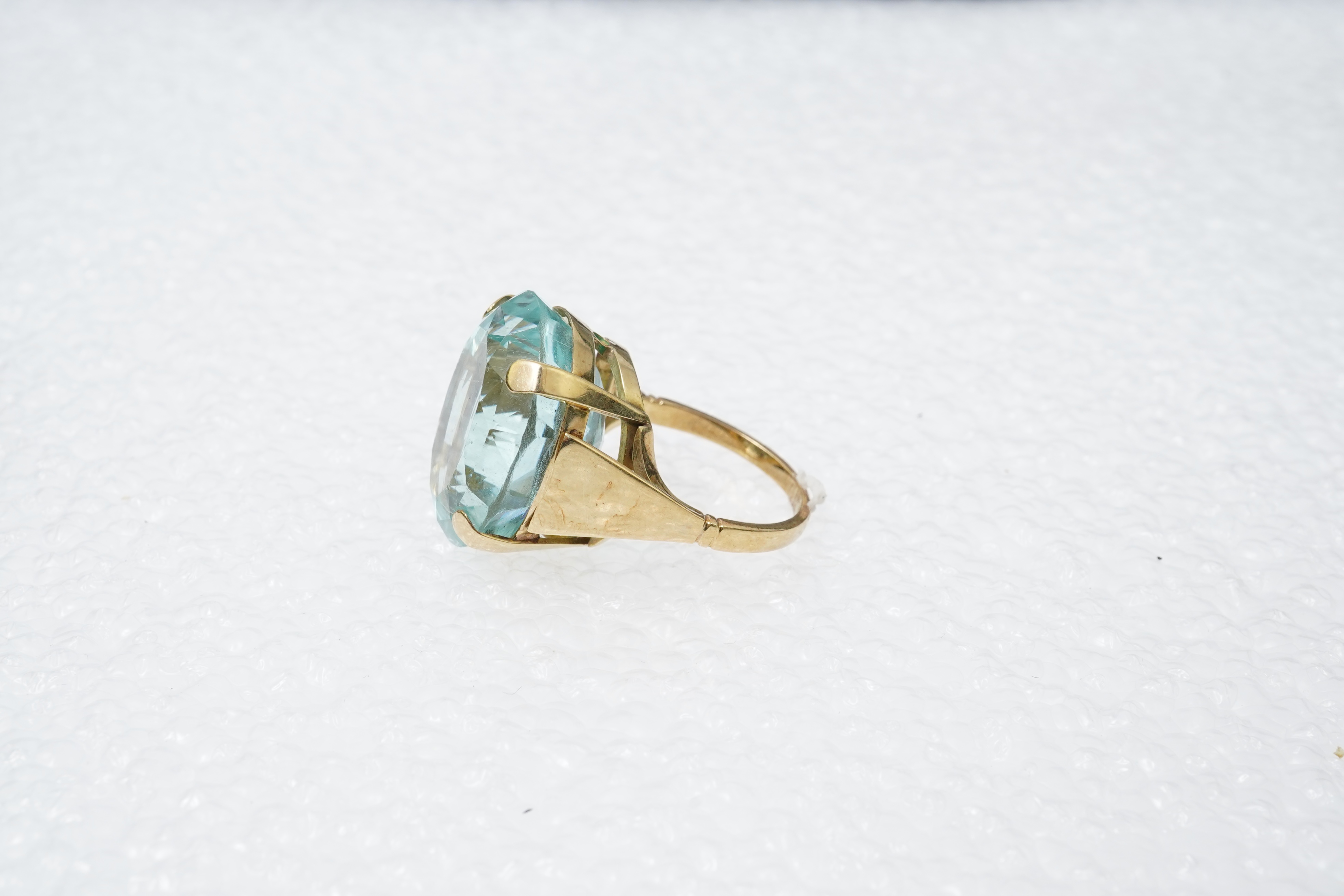 An aquamarine ring, mid 20th century